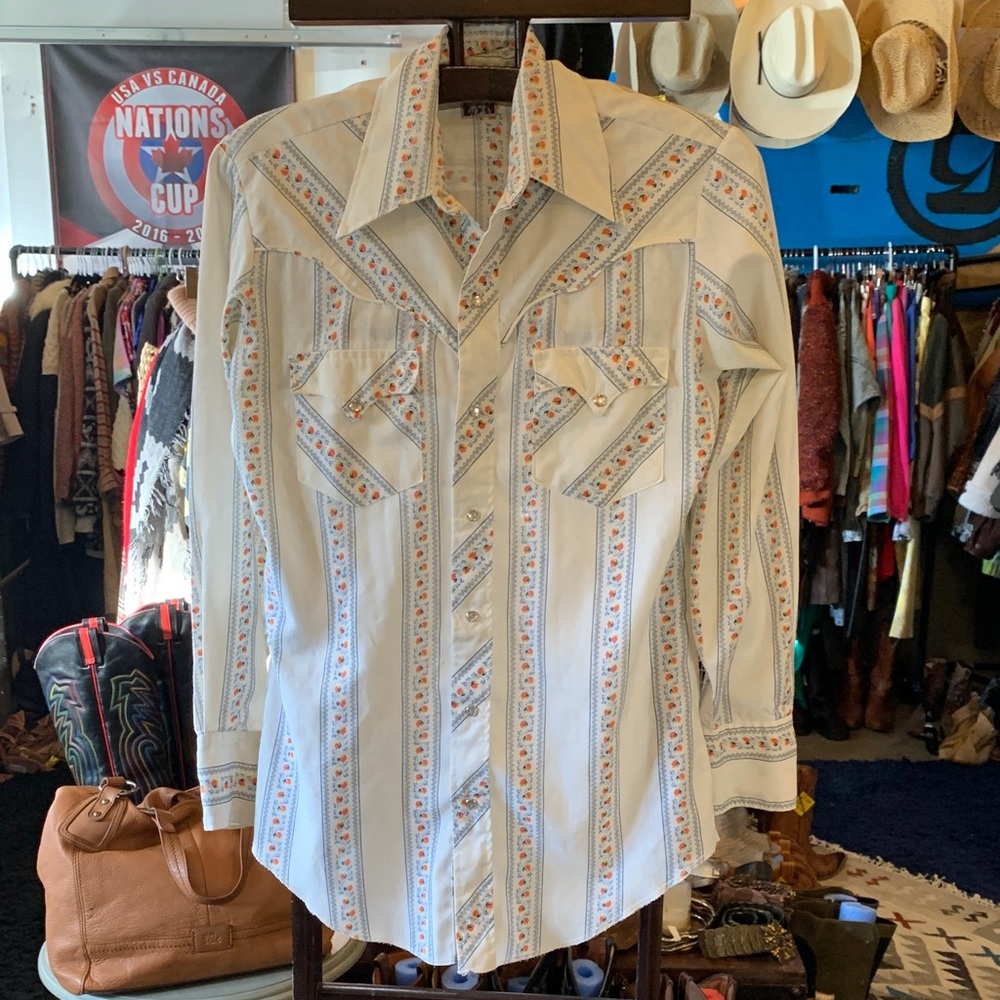 Vintage Western Shirt with Embroidered Stripes and floral pattern